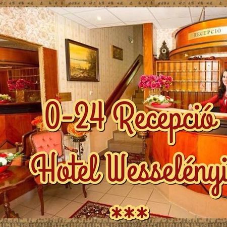 Hotel Wesselenyi Дьор Екстериор снимка