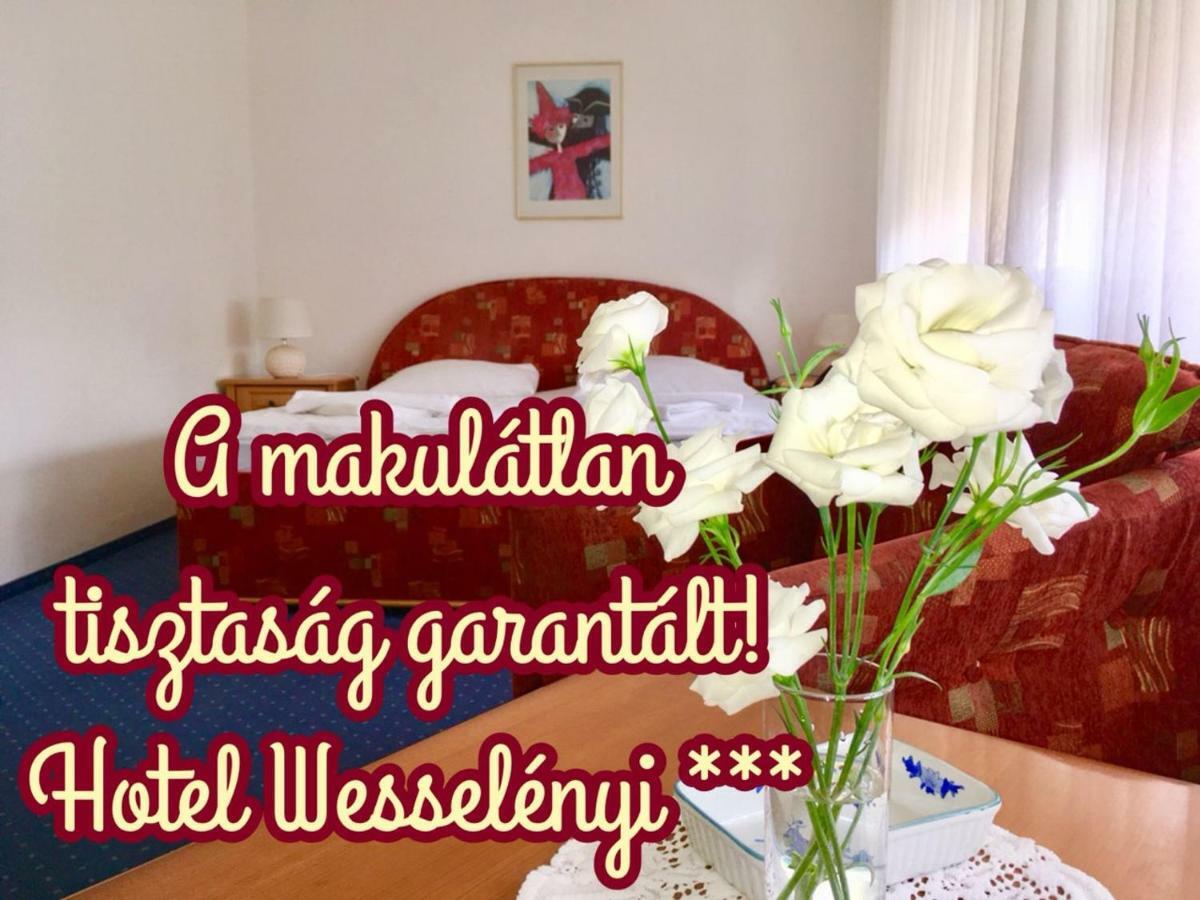 Hotel Wesselenyi Дьор Екстериор снимка